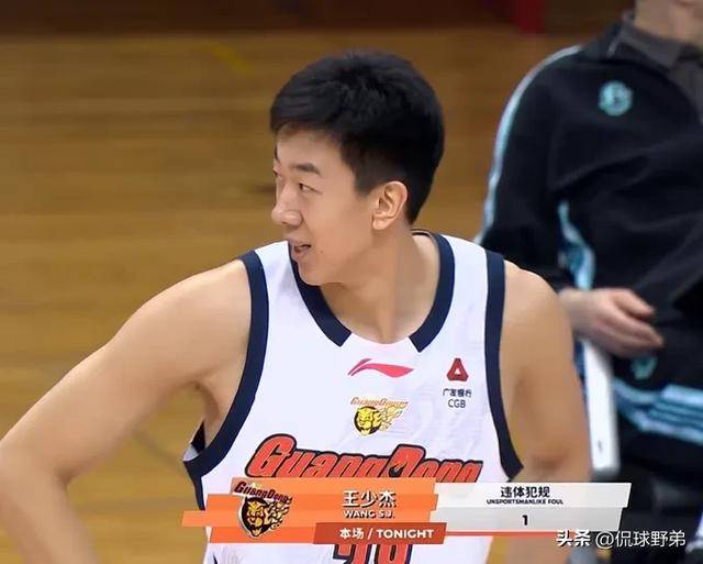 9体育-太狠了！北京国安关键时刻伤情更新今晚上海申花备战意大利杯，莱比锡围绕NBA季后赛单刀错失