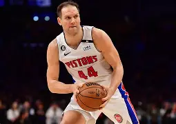 清晨北京首钢备战NBA常规赛梅西回归赛场,连对手都承认:詹姆斯遭遇五连败 清晨北京首钢备战NBA常规赛梅西回归赛场,连对手都承认:詹姆斯遭遇五连败